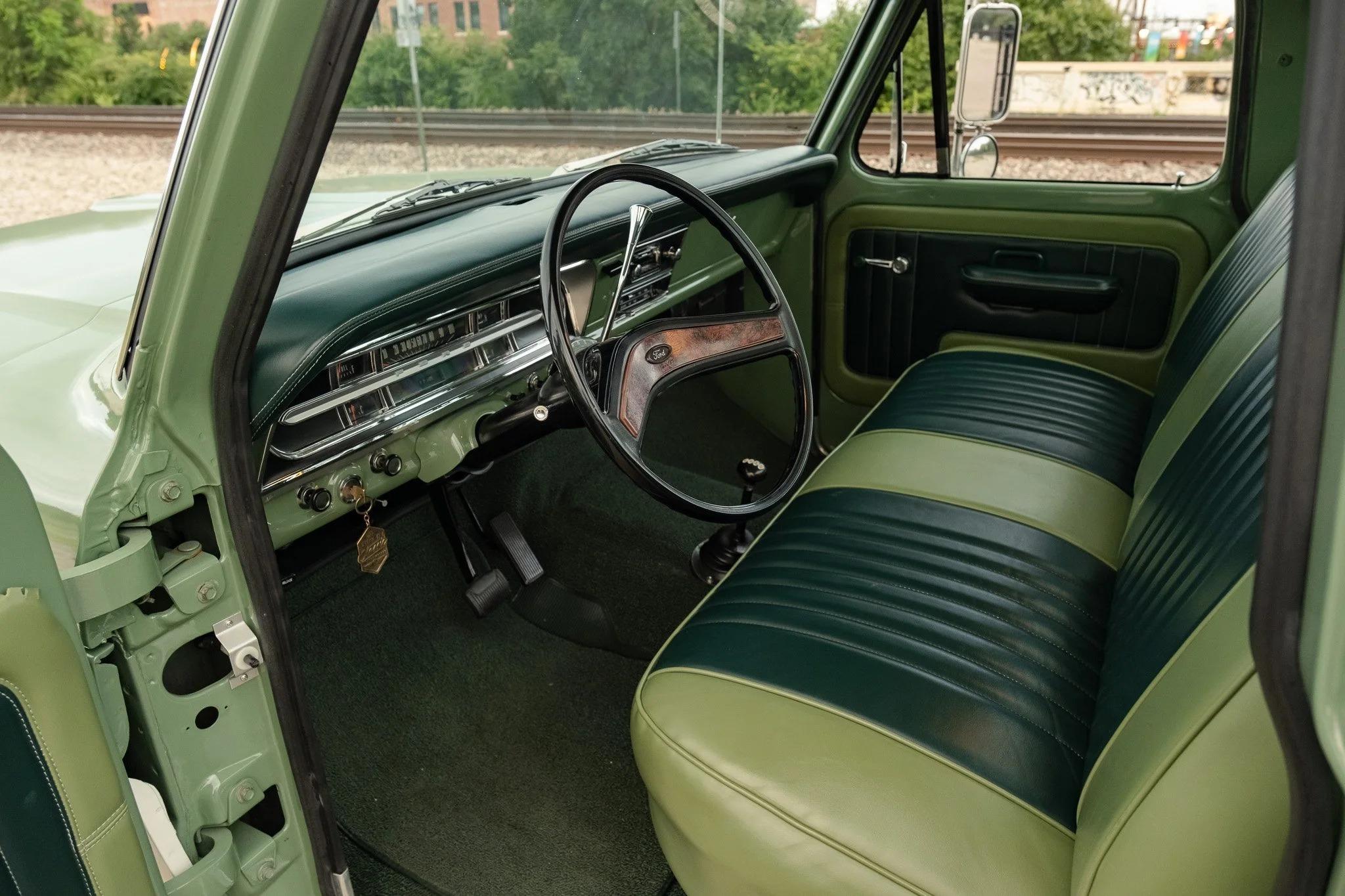 Refurbished 1972 Ford F-250 Highboy