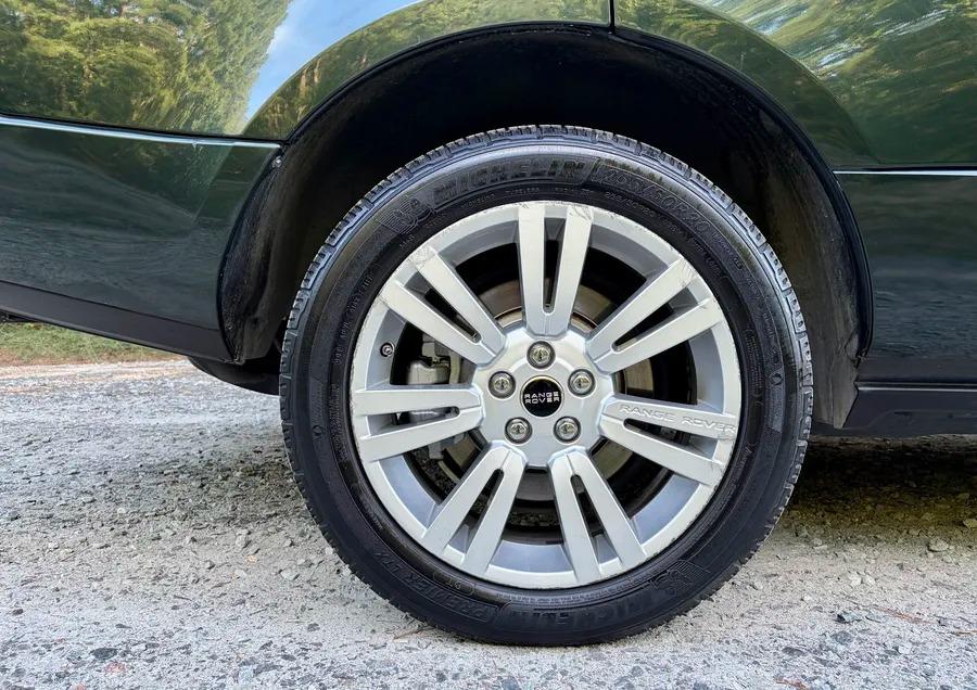2010 Range Rover HSE Lux - 4