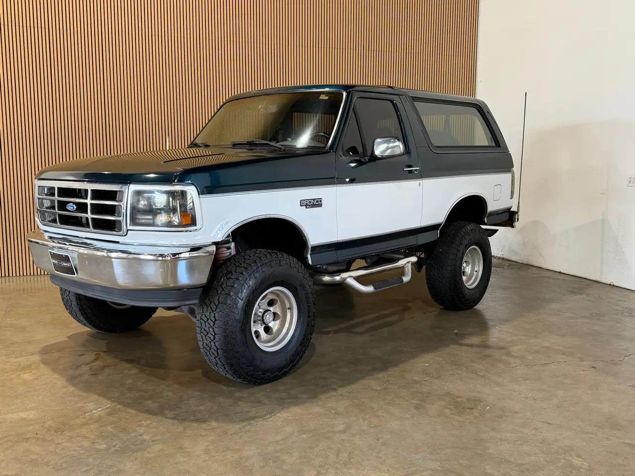 1995 Ford Bronco XL - 2