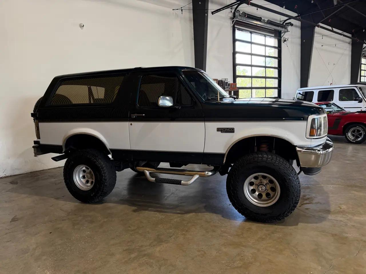 1995 Ford Bronco XL
