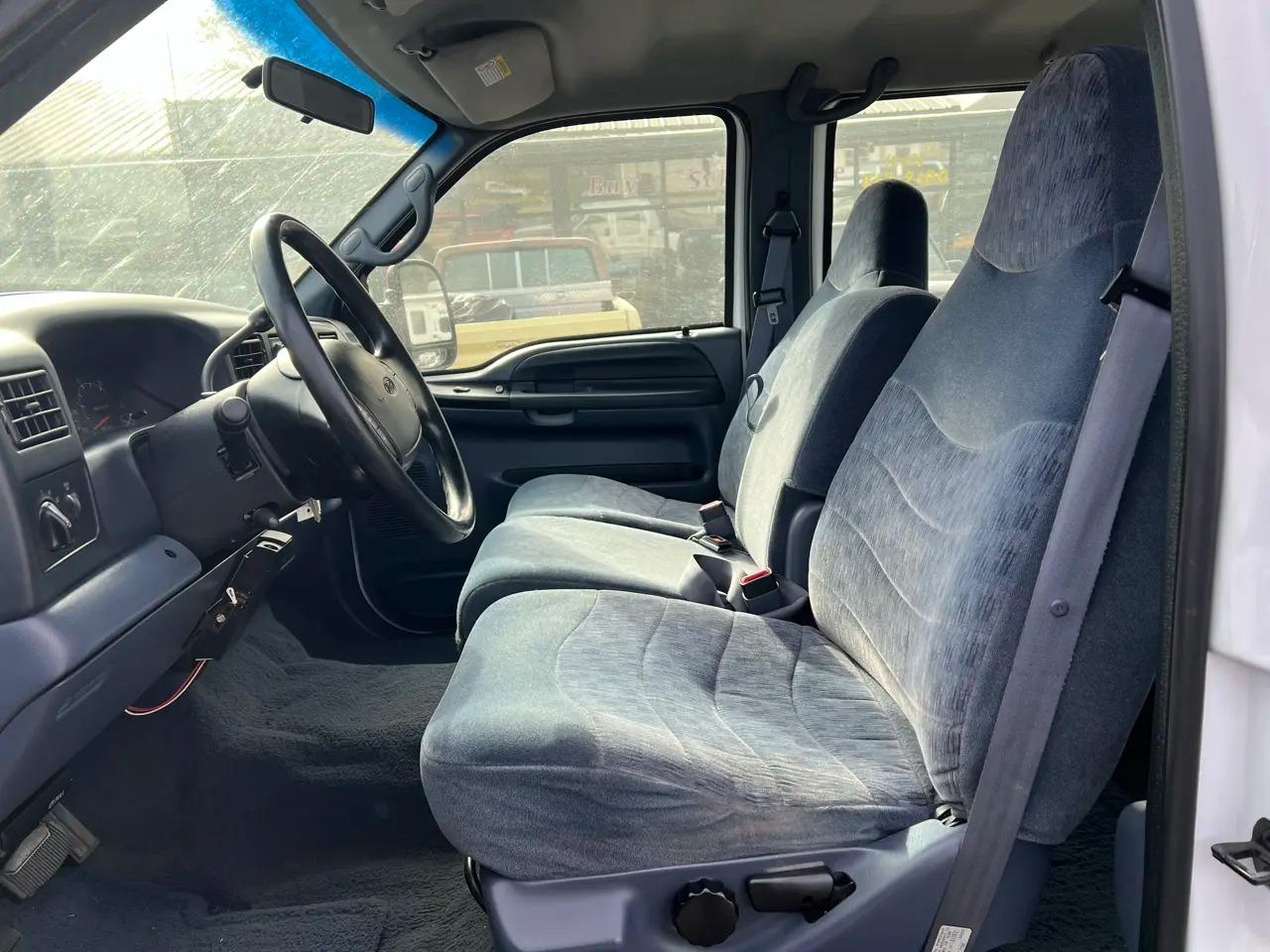 2000 Ford Super Duty F-350 XLT