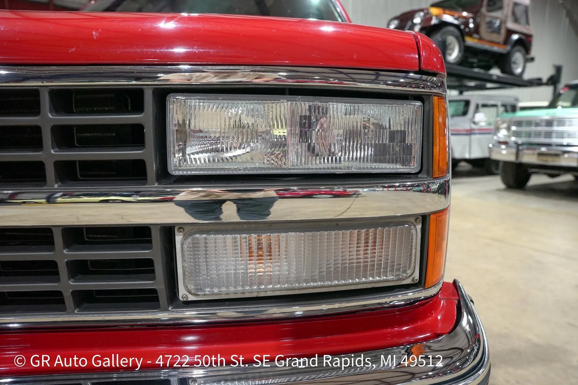 1993 Chevrolet Suburban Silverado