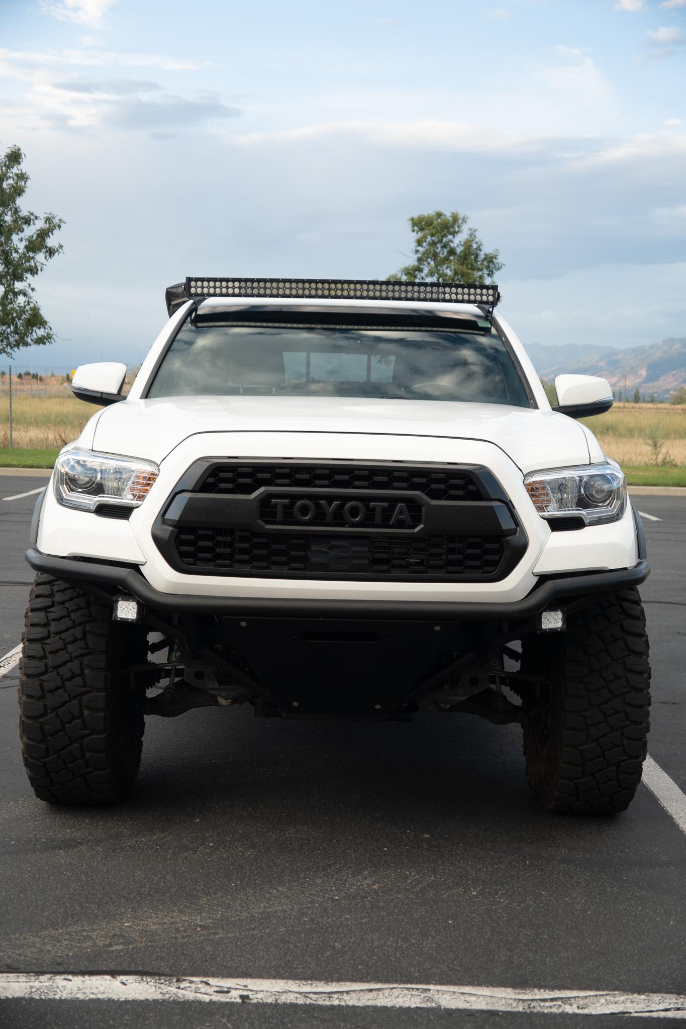 2019 Toyota Tacoma TRD Off-Road - 4