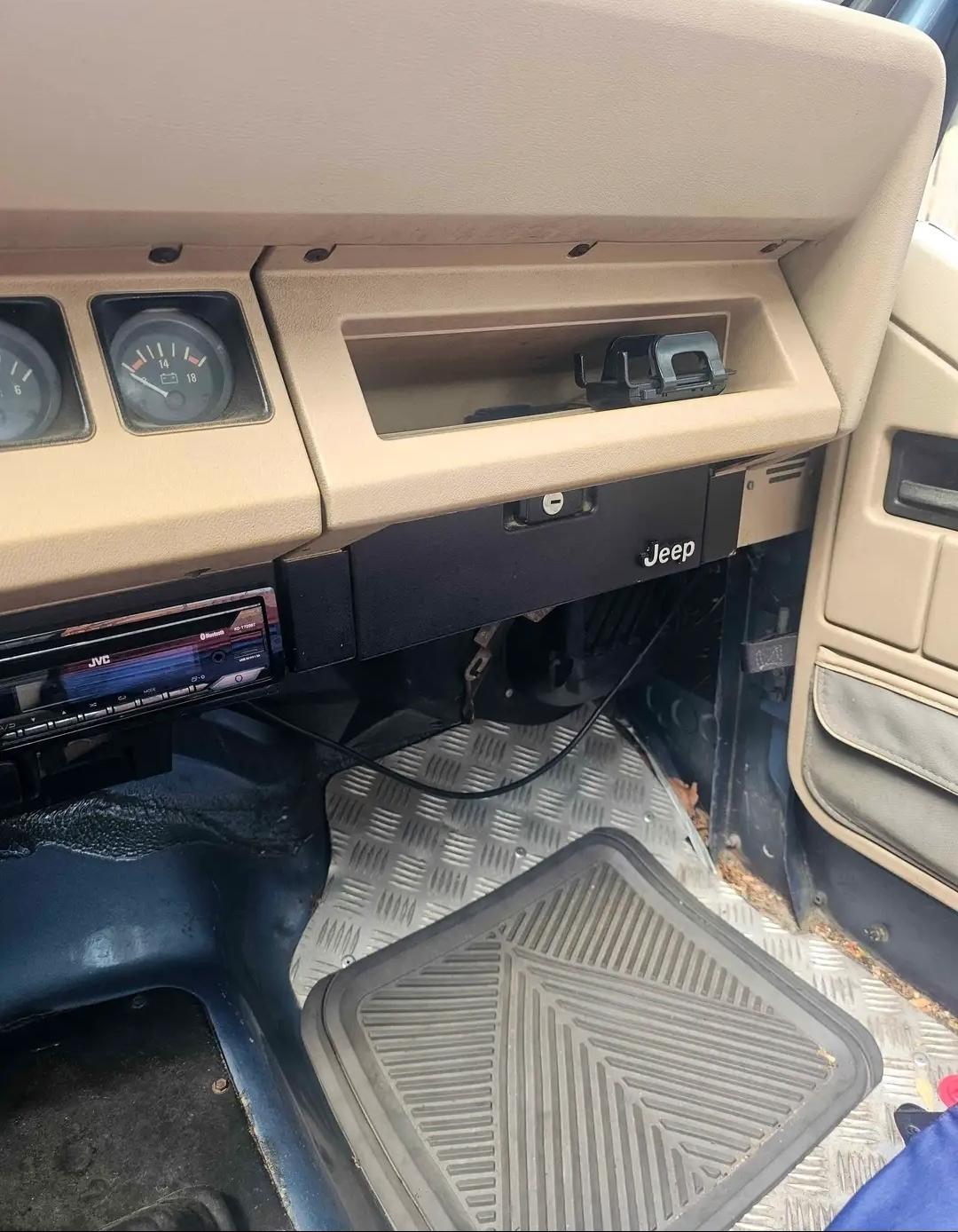 1989 Jeep Wrangler Laredo