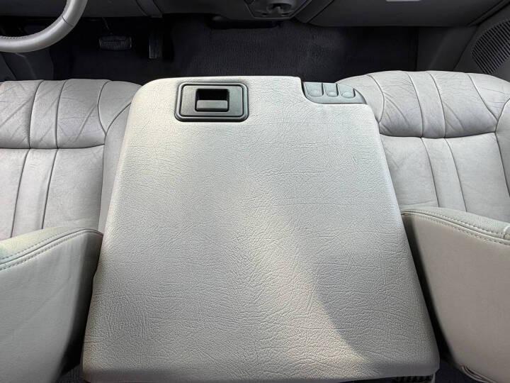 7.3L Power Stroke-Powered 2000 Ford Excursion XLT