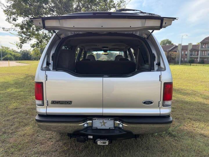 7.3L Power Stroke-Powered 2000 Ford Excursion XLT
