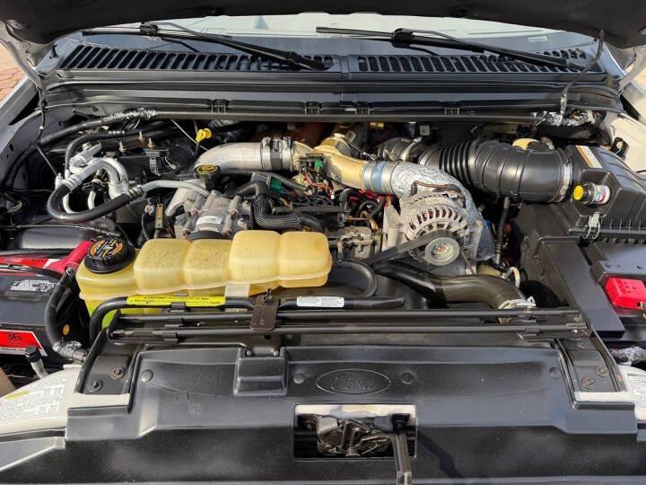 7.3L Power Stroke-Powered 2000 Ford Excursion XLT