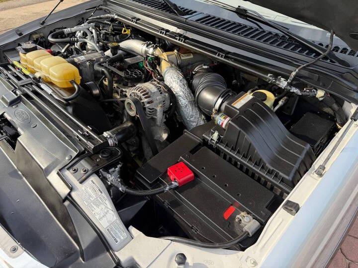 7.3L Power Stroke-Powered 2000 Ford Excursion XLT