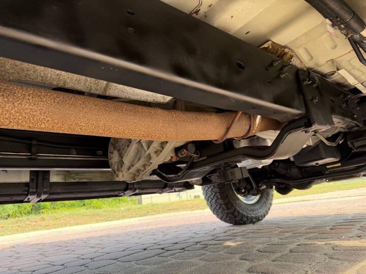 7.3L Power Stroke-Powered 2000 Ford Excursion XLT