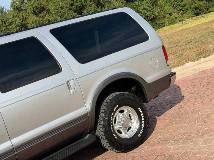 7.3L Power Stroke-Powered 2000 Ford Excursion XLT