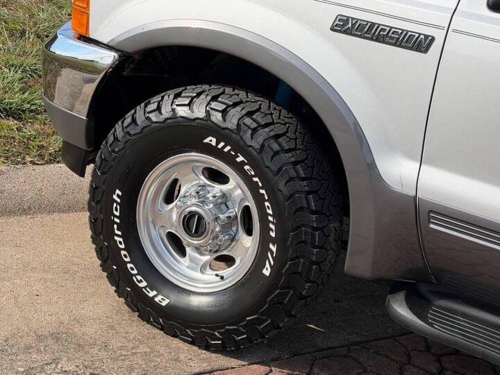 7.3L Power Stroke-Powered 2000 Ford Excursion XLT