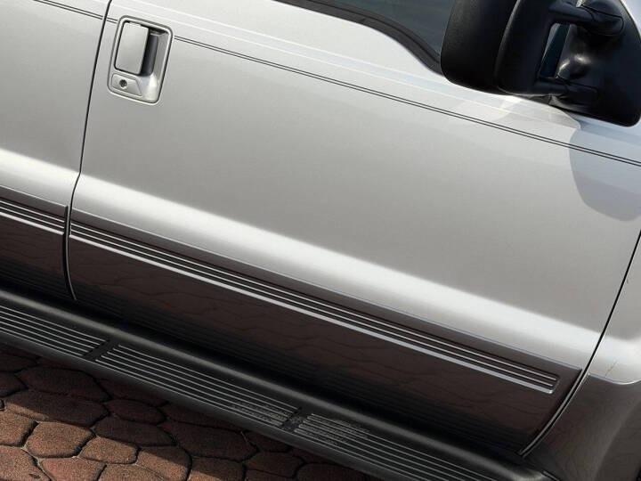 7.3L Power Stroke-Powered 2000 Ford Excursion XLT