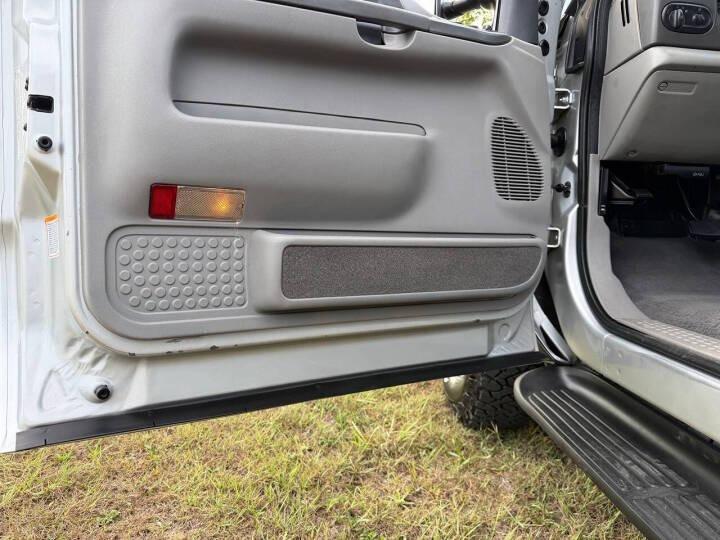 7.3L Power Stroke-Powered 2000 Ford Excursion XLT