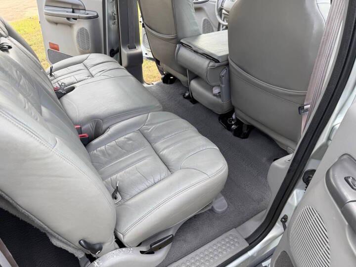 7.3L Power Stroke-Powered 2000 Ford Excursion XLT