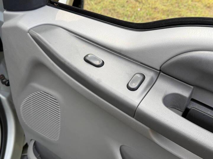 7.3L Power Stroke-Powered 2000 Ford Excursion XLT