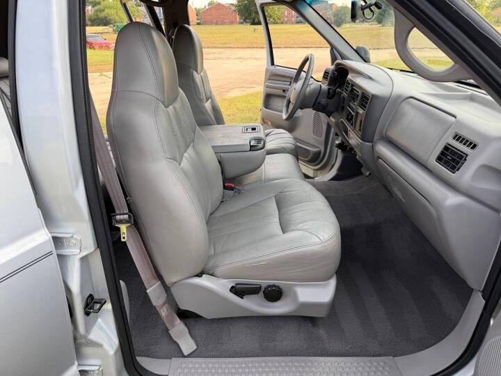 7.3L Power Stroke-Powered 2000 Ford Excursion XLT