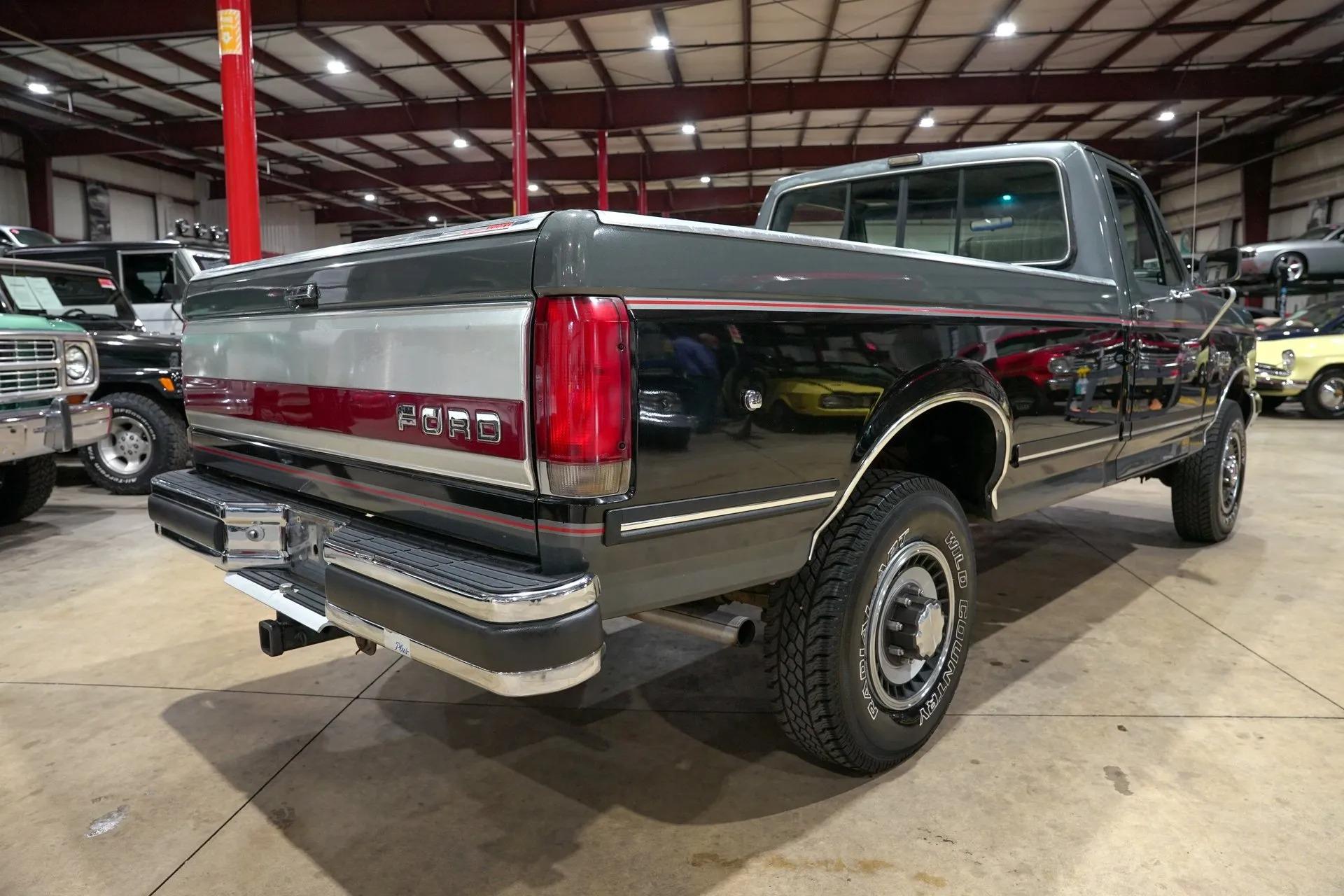 1990 Ford F-250 XLT Lariat