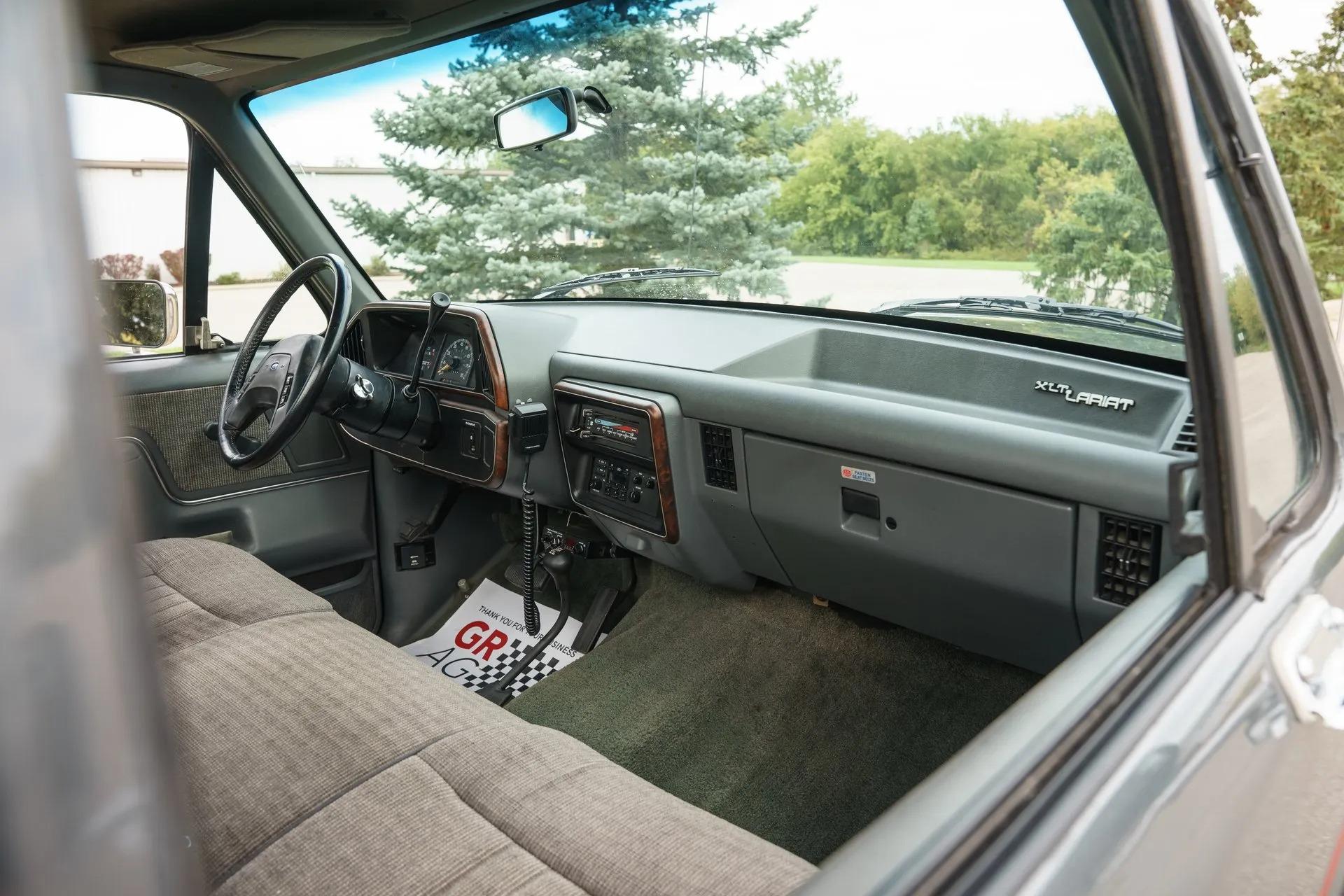 1990 Ford F-250 XLT Lariat