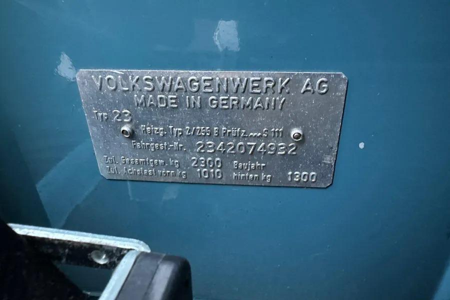 1974 Volkswagen Type 2 Kombi