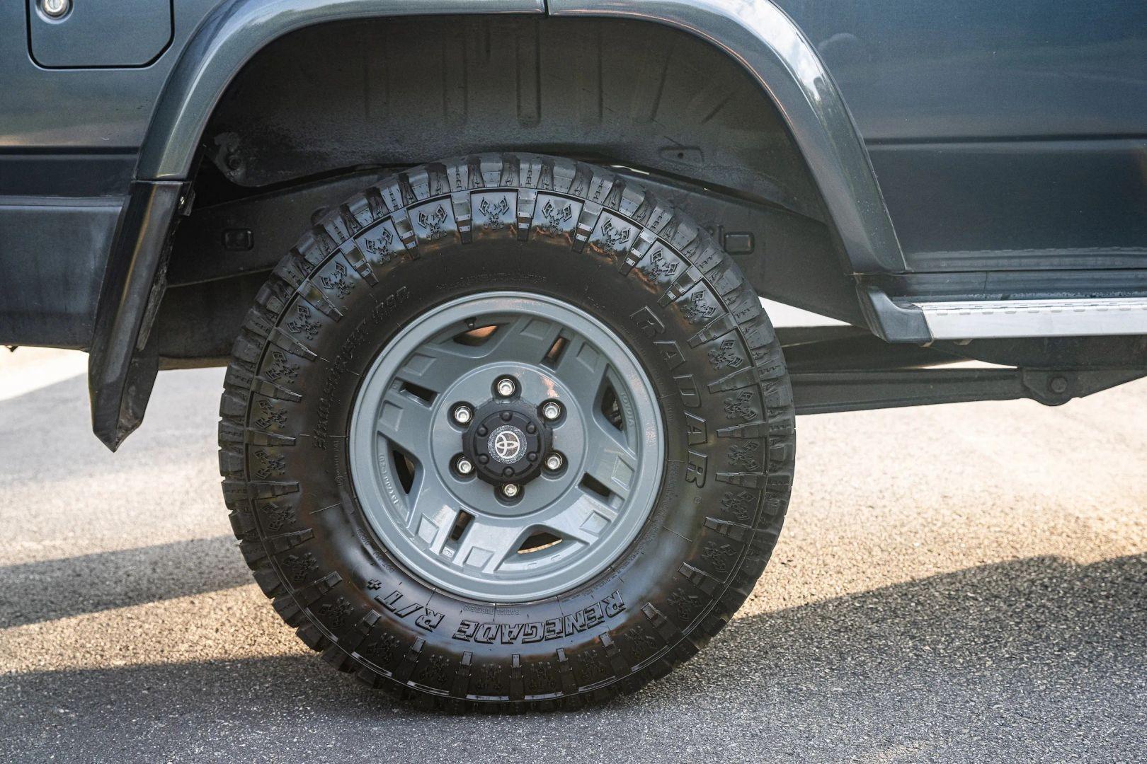 1994 Toyota Land Cruiser KZJ77