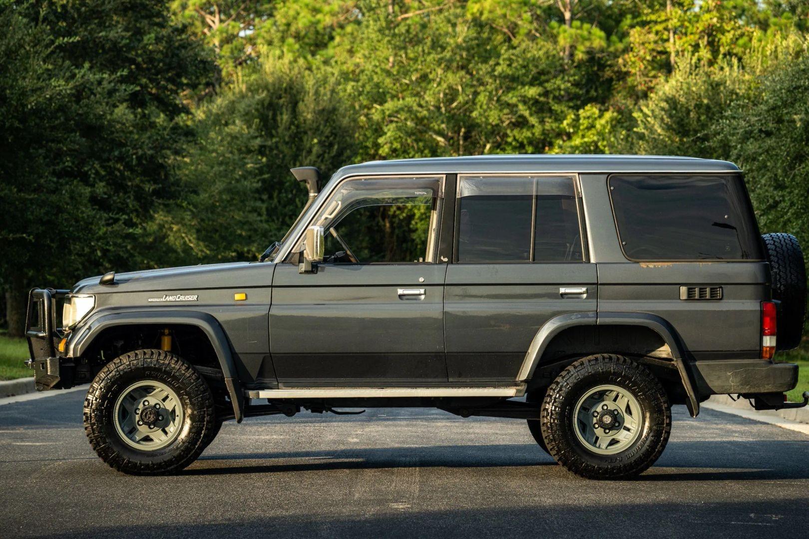 1994 Toyota Land Cruiser KZJ77 - 3