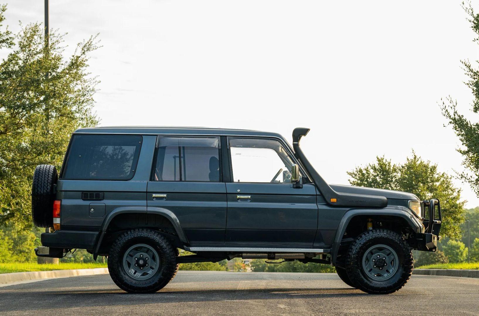 1994 Toyota Land Cruiser KZJ77