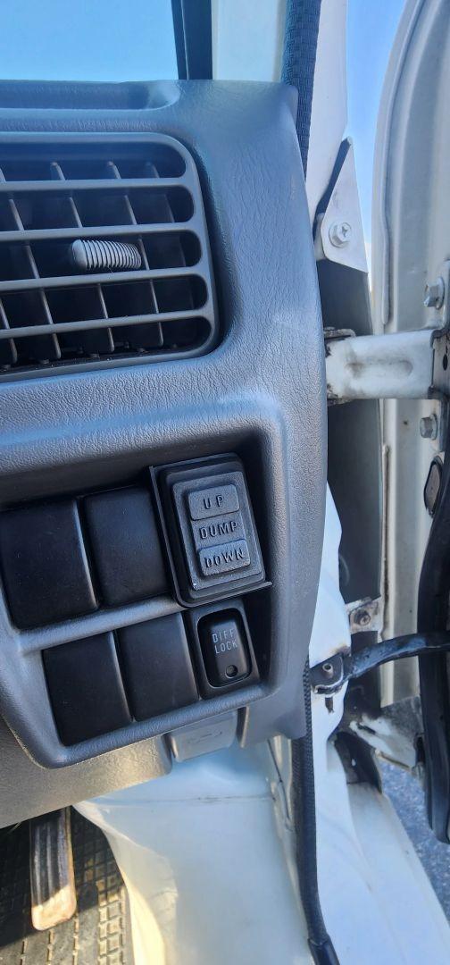 1999 Suzuki Carry Dump