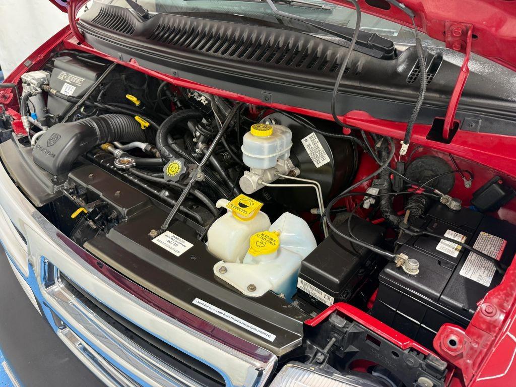 2001 Dodge Ram 1500 Starcraft Van