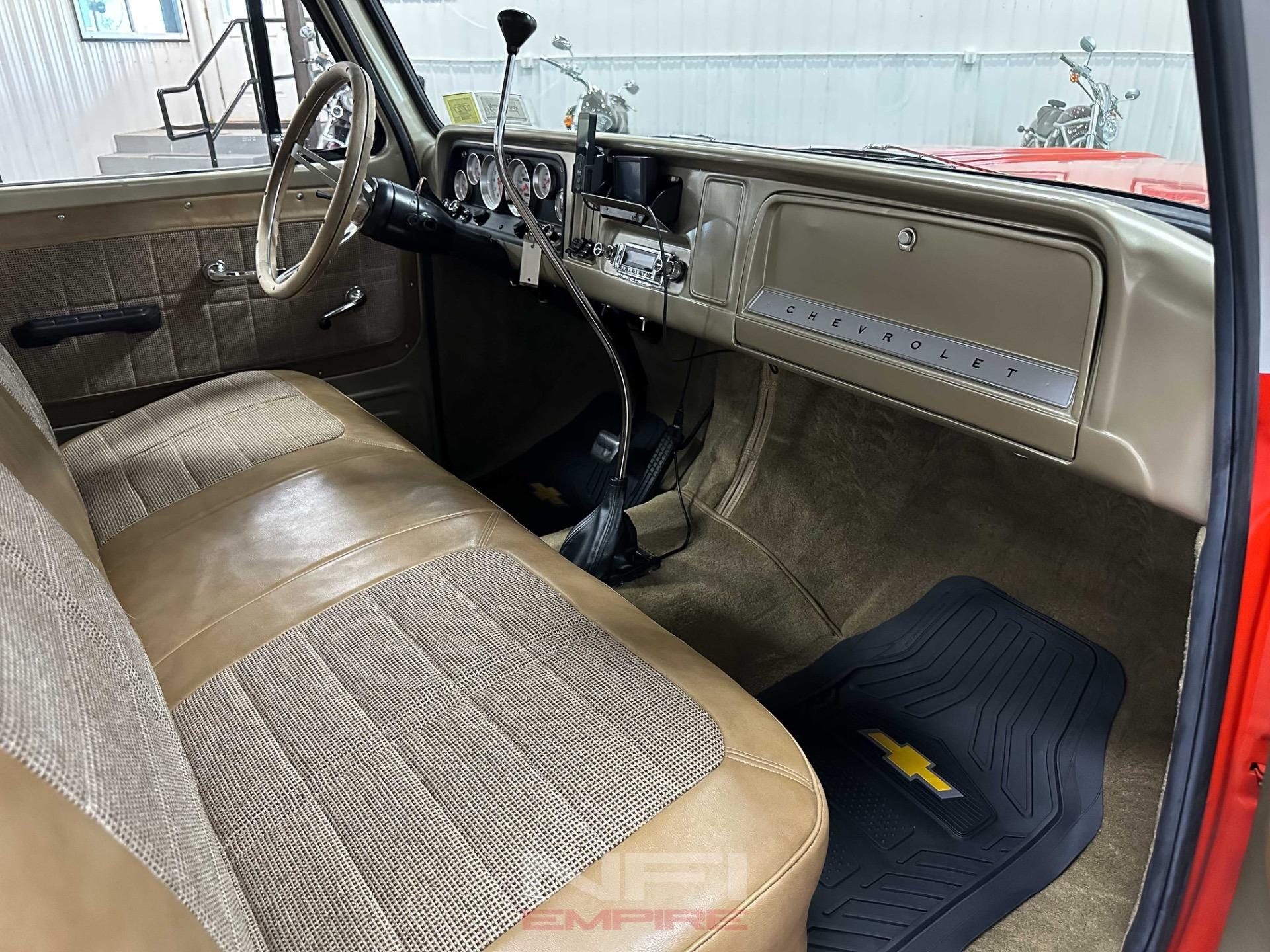 Custom 1965 Chevrolet C10 Stepside