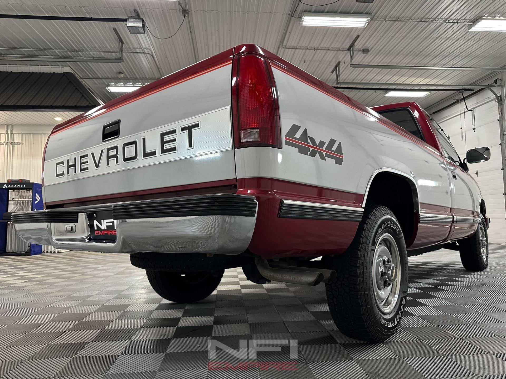 1992 Chevrolet C1500 Regular Cab - 4