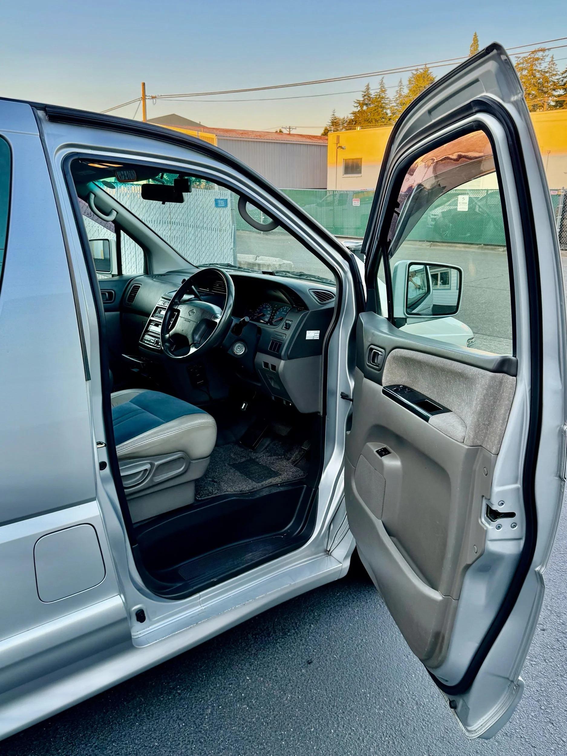 1998 Nissan Elgrand