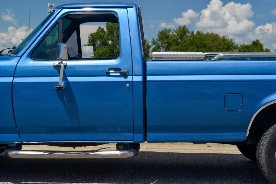 1991 Ford F-150 XLT Lariat