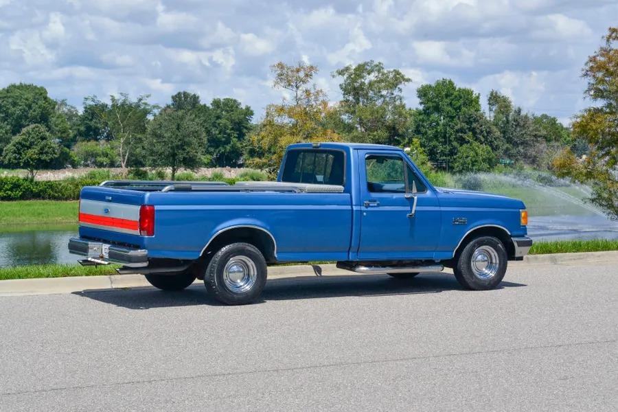 1991 Ford F-150 XLT Lariat