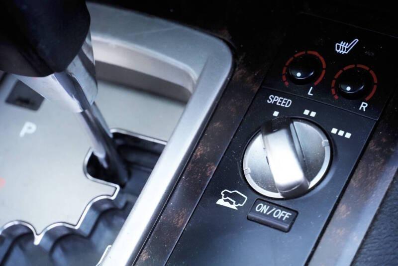 2011 Toyota Land Cruiser