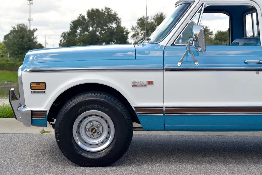1972 Chevrolet C10 Camper Special