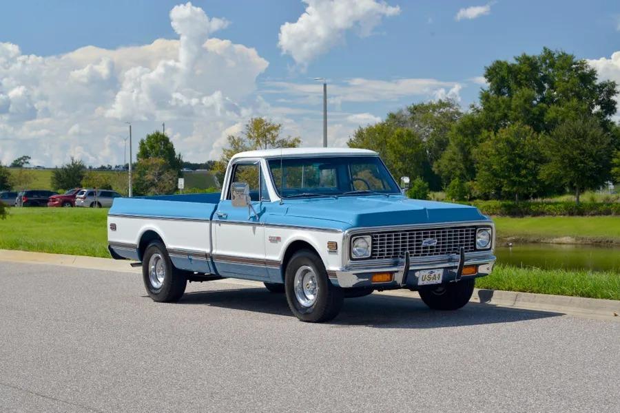 1972 Chevrolet C10 Camper Special