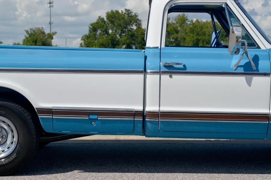 1972 Chevrolet C10 Camper Special