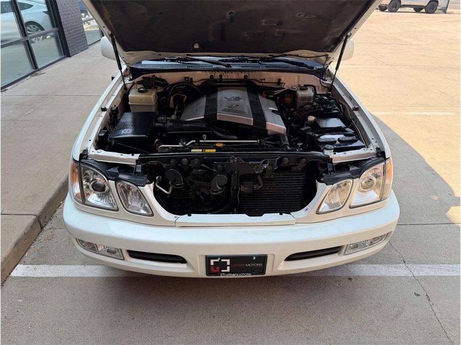 2001 Lexus LX 470