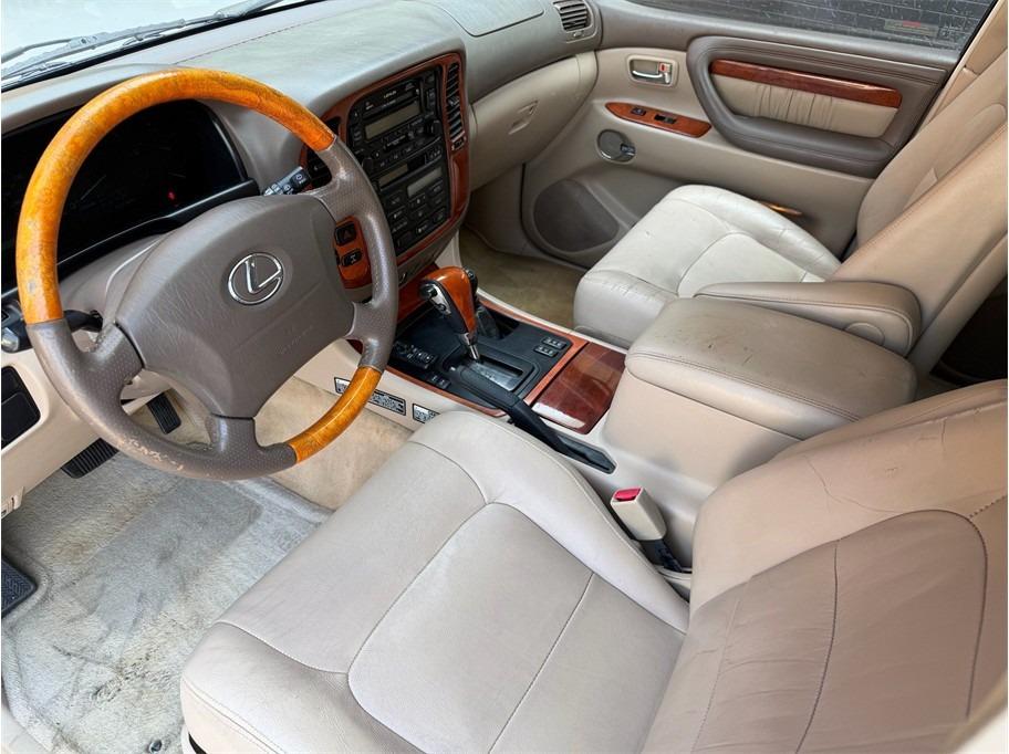 2001 Lexus LX 470