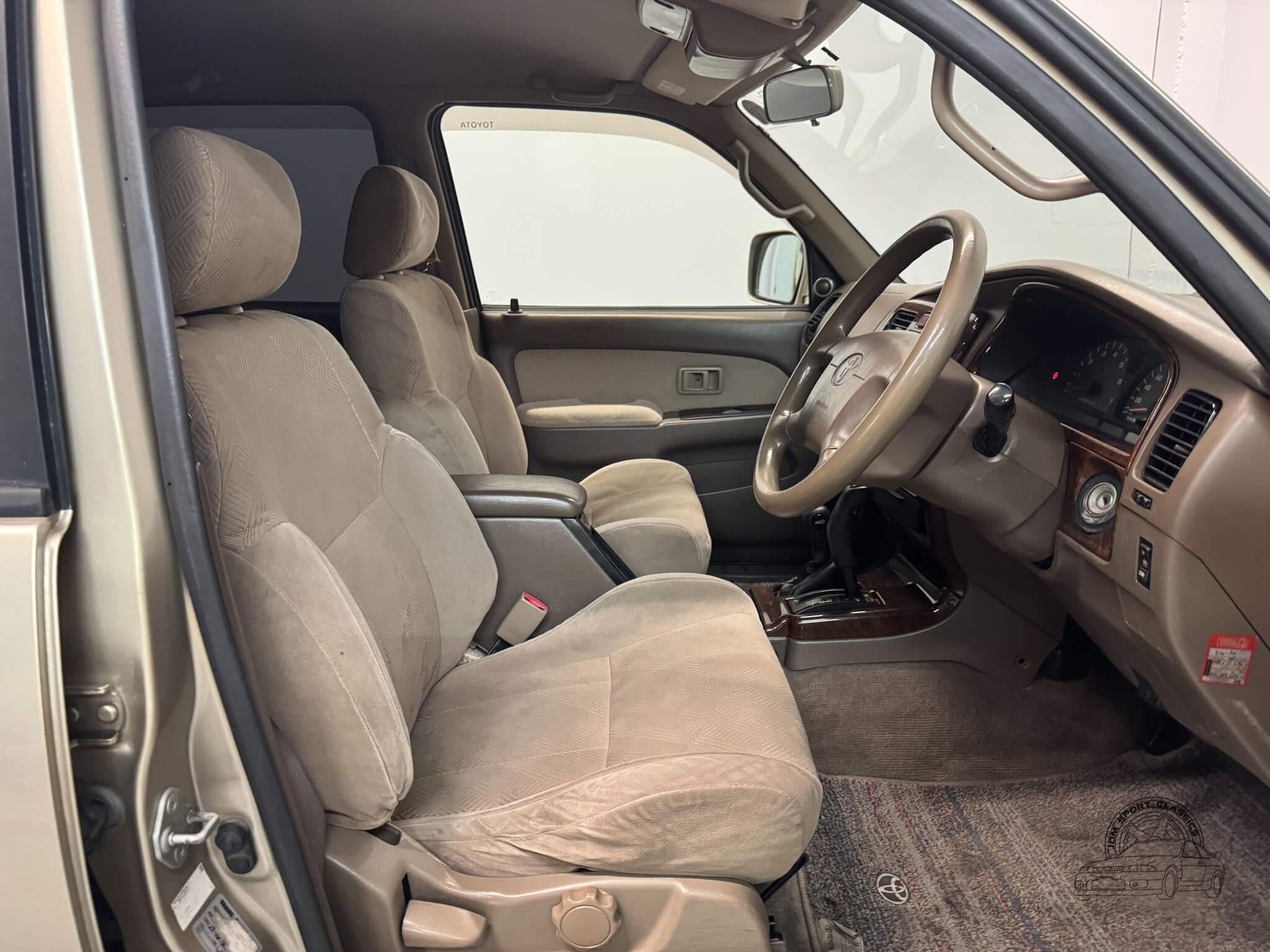 2001 Toyota Hilux Surf SSR-X