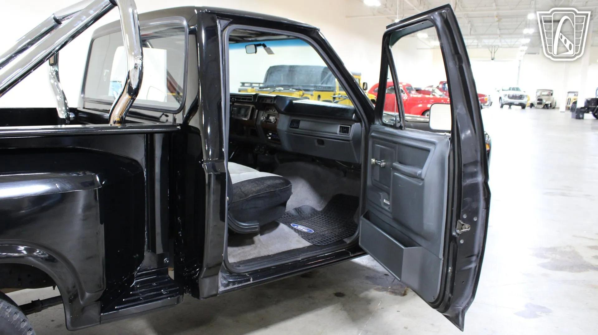 1984 Ford F-150 XLT