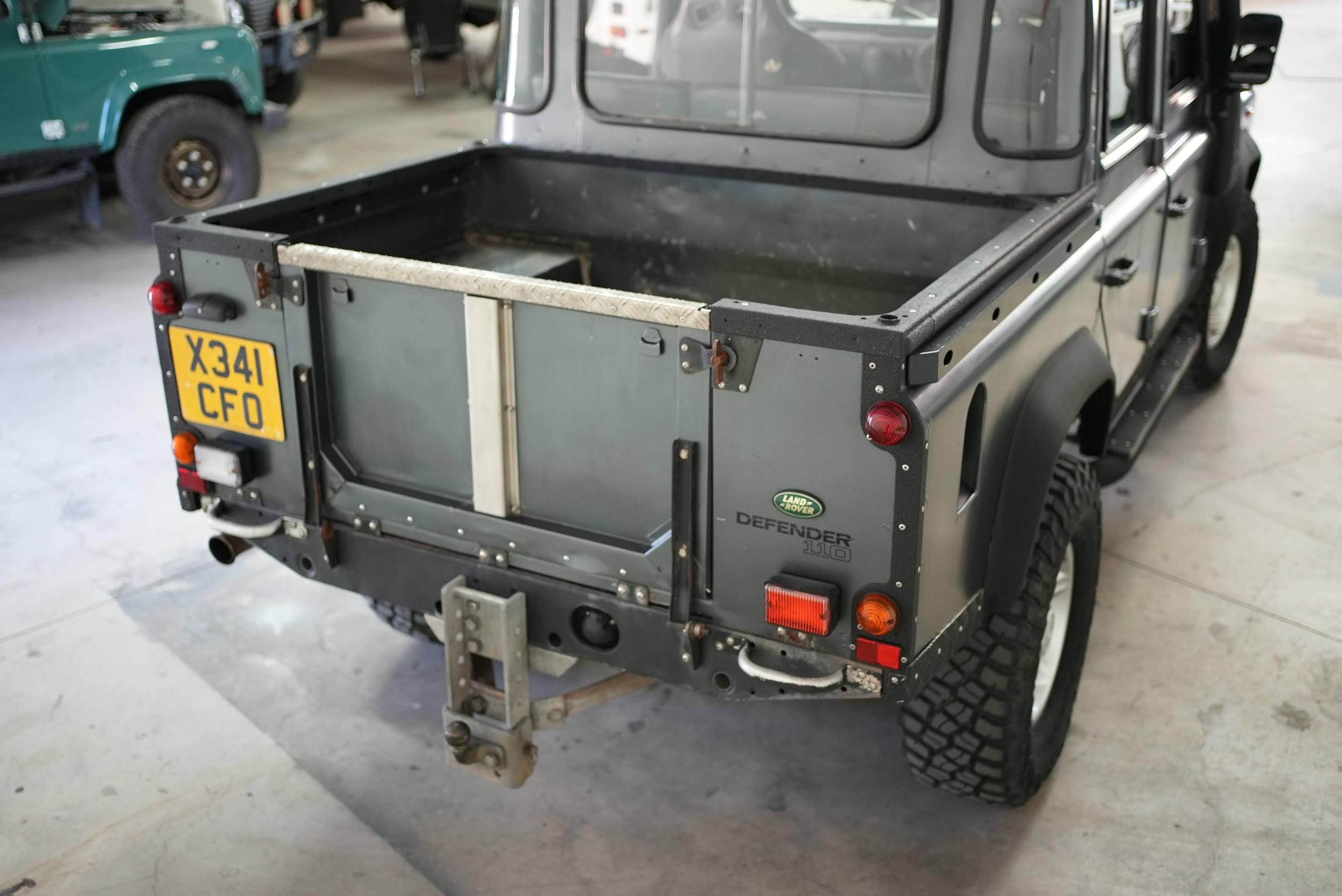 2001 Land Rover Defender 110 Double Cab Pickup - 5