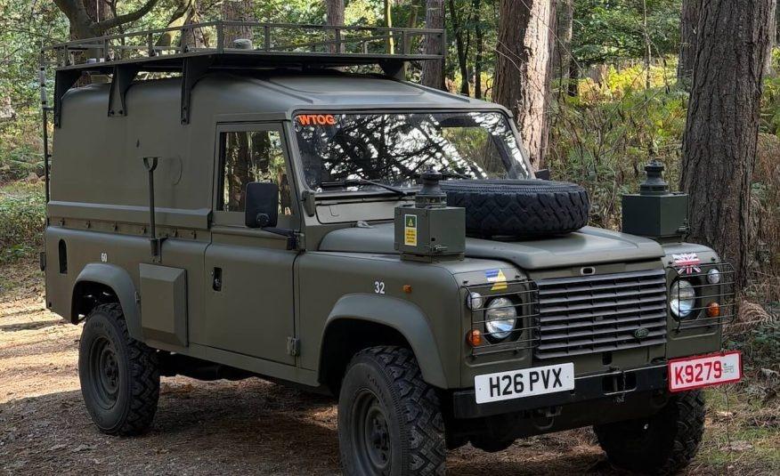 1990 Land Rover Defender 110 Wolf