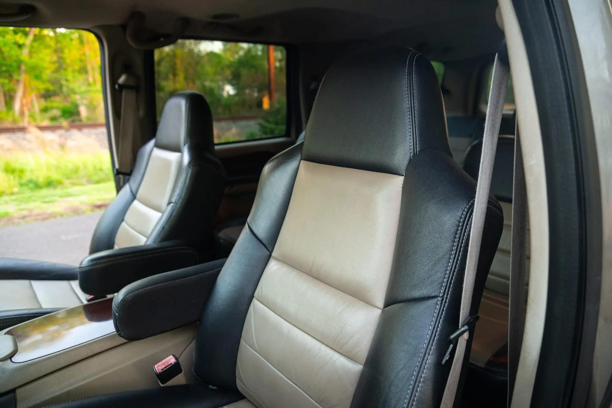 2005 Ford Excursion Eddie Bauer Power Stroke 4×4