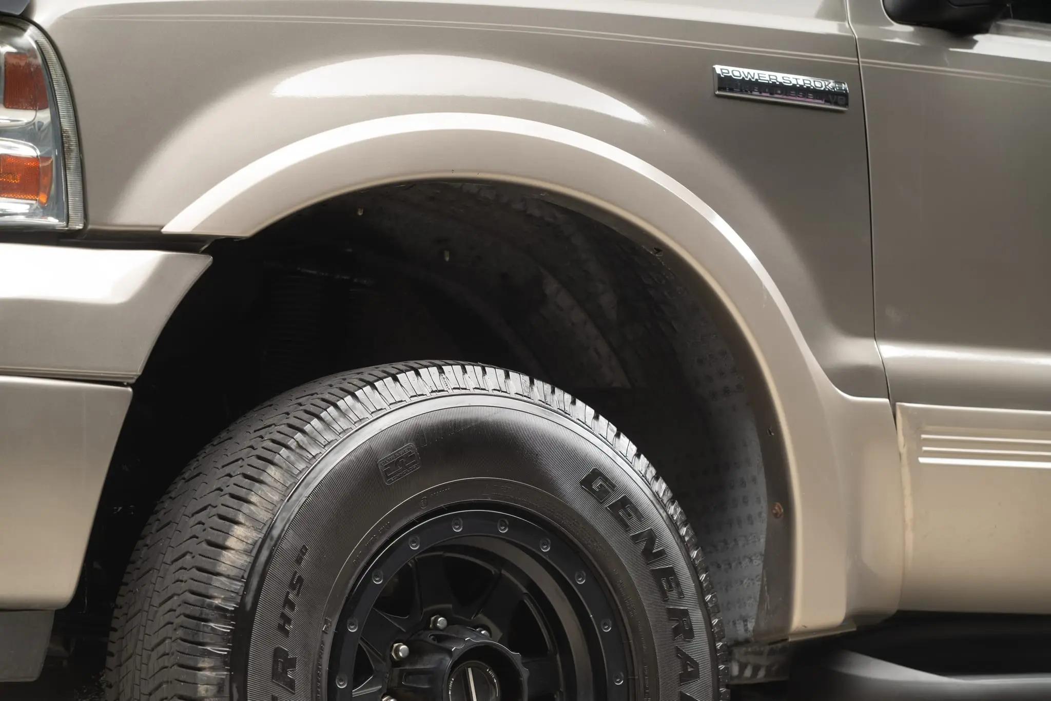 2005 Ford Excursion Eddie Bauer Power Stroke 4×4
