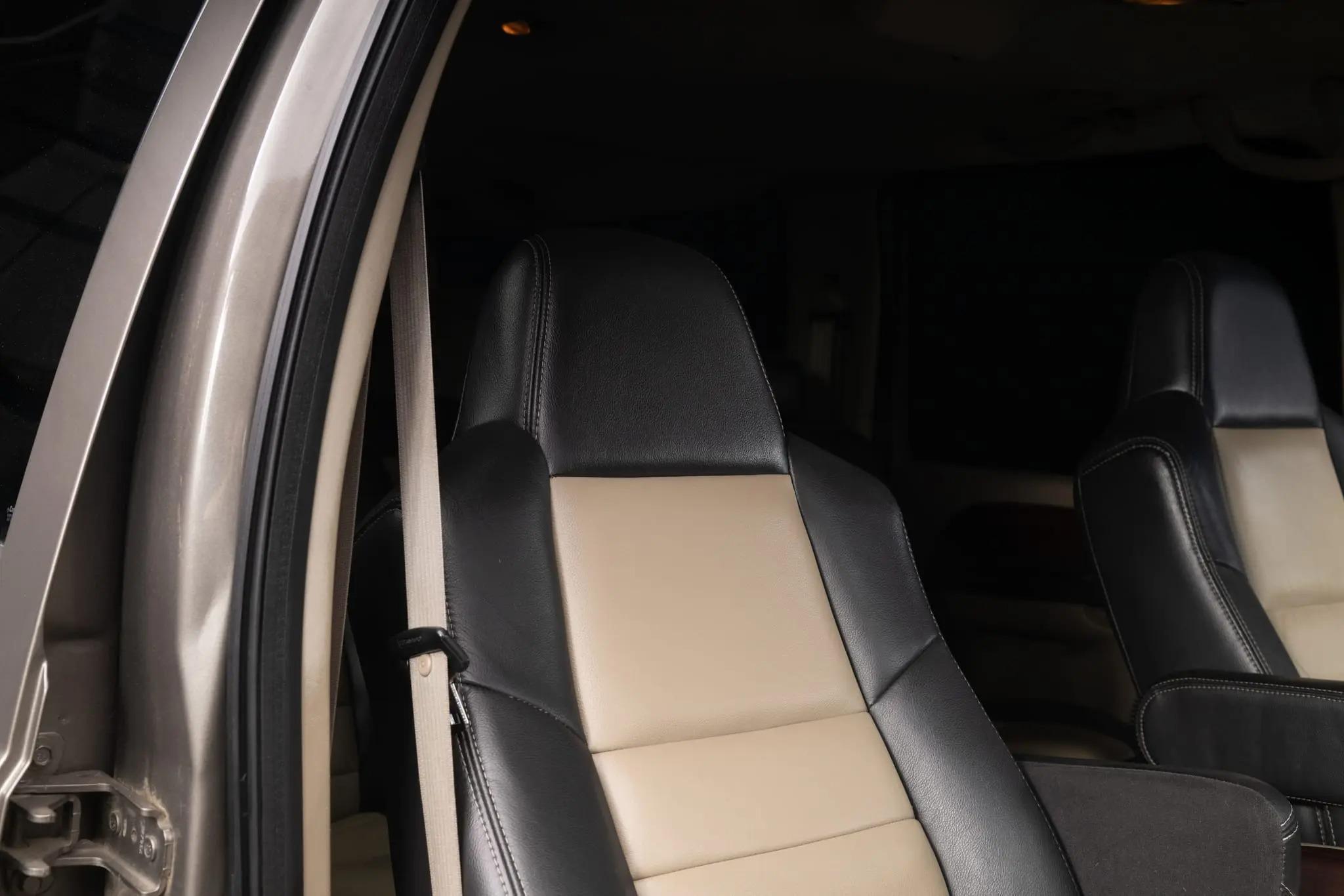2005 Ford Excursion Eddie Bauer Power Stroke 4×4