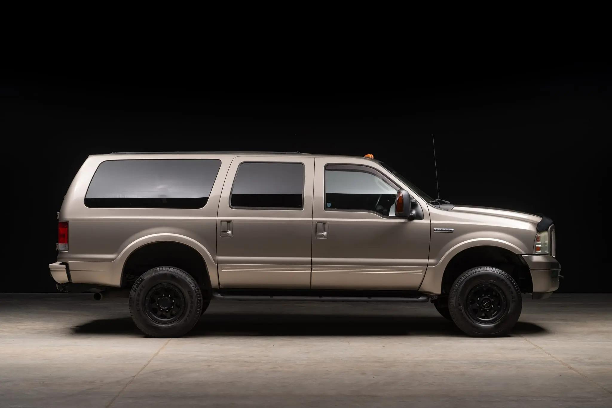2005 Ford Excursion Eddie Bauer Power Stroke 4×4 - 2