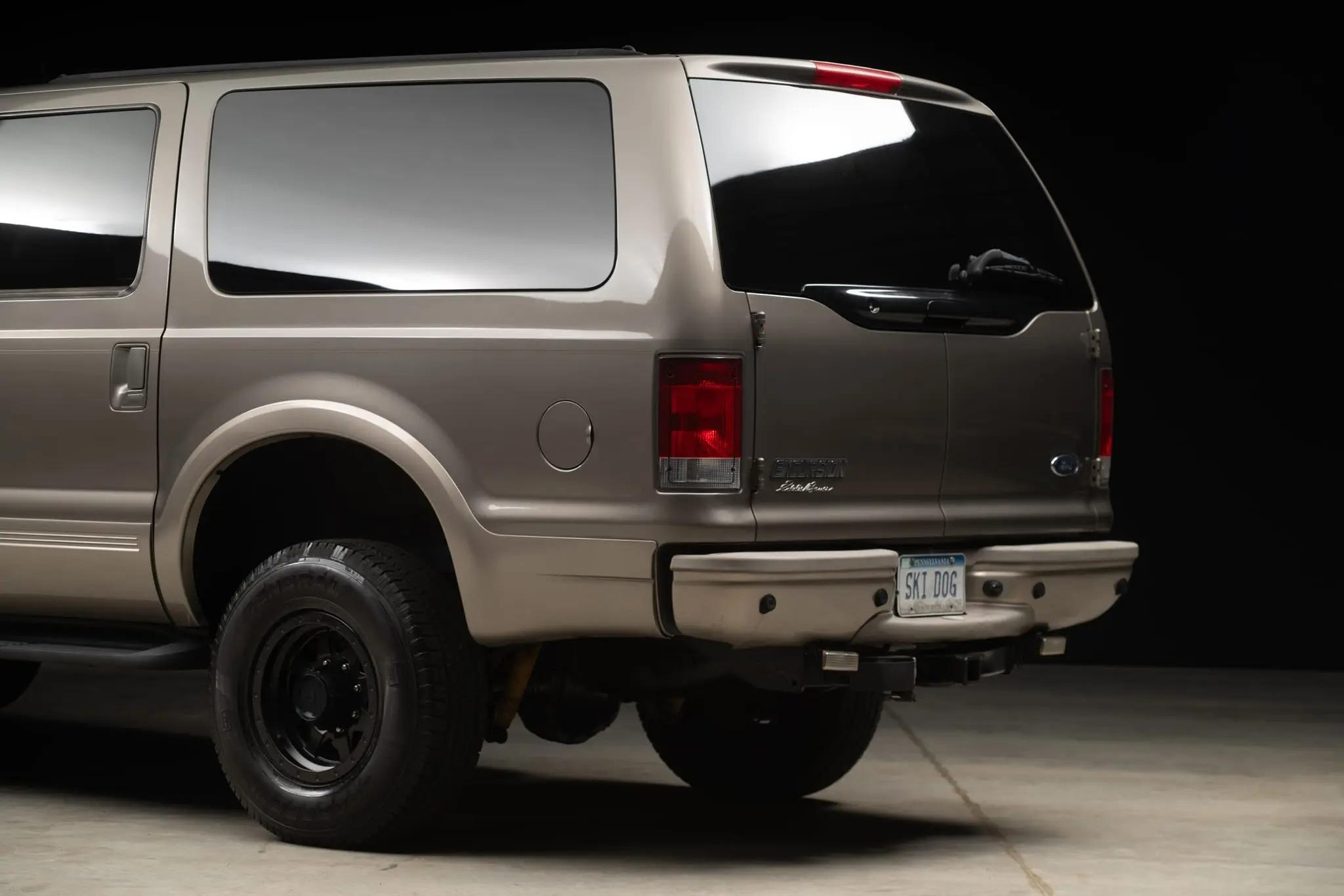 2005 Ford Excursion Eddie Bauer Power Stroke 4×4