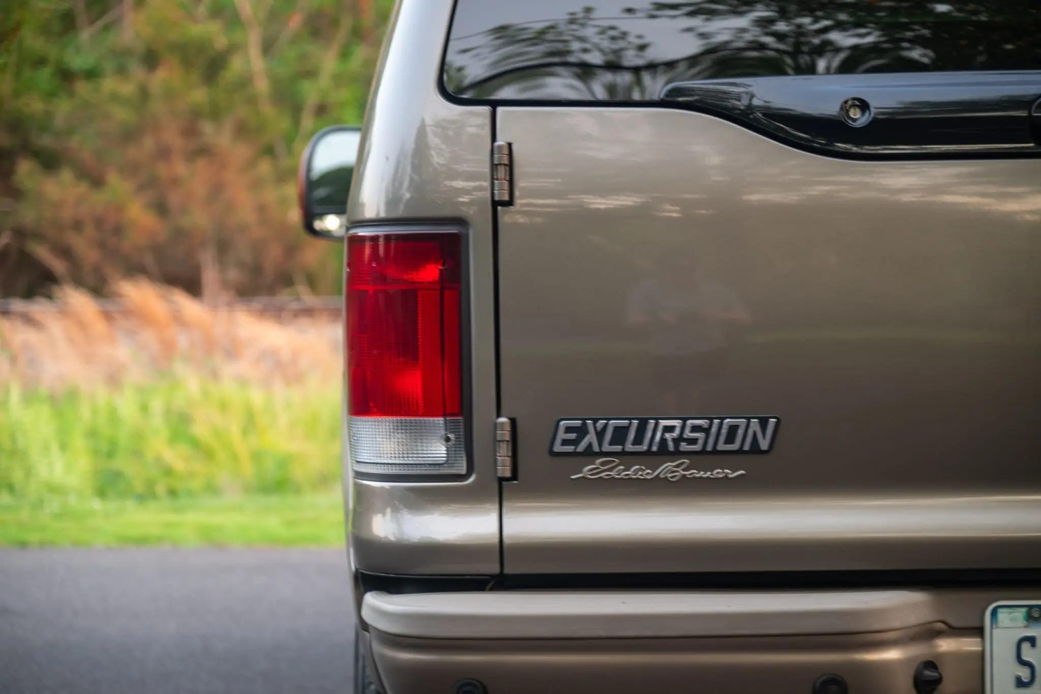 2005 Ford Excursion Eddie Bauer Power Stroke 4×4