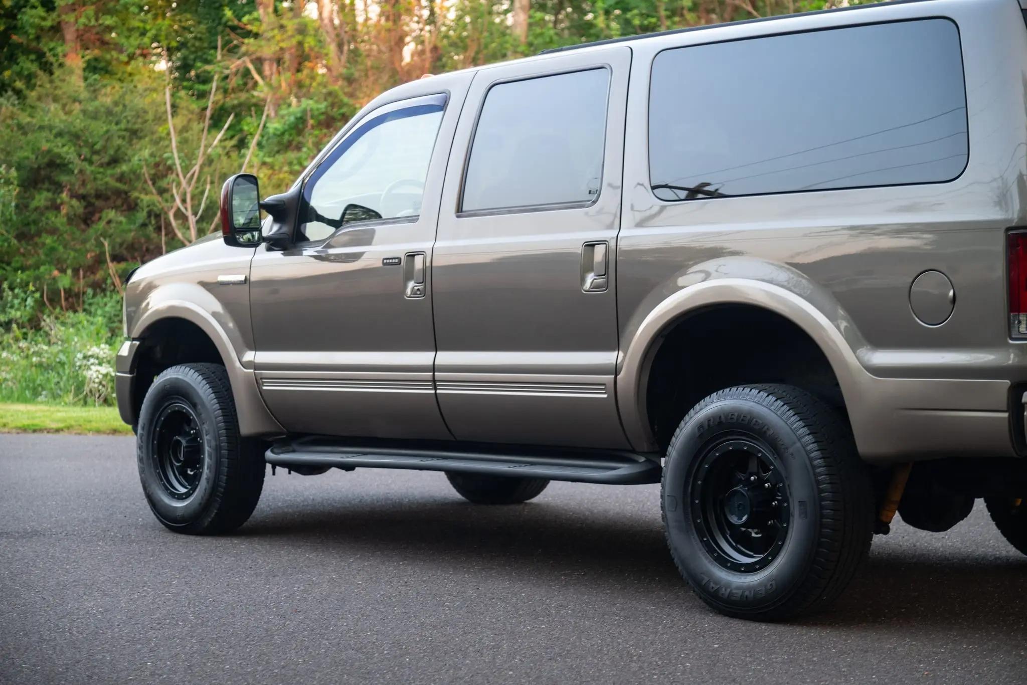 2005 Ford Excursion Eddie Bauer Power Stroke 4×4